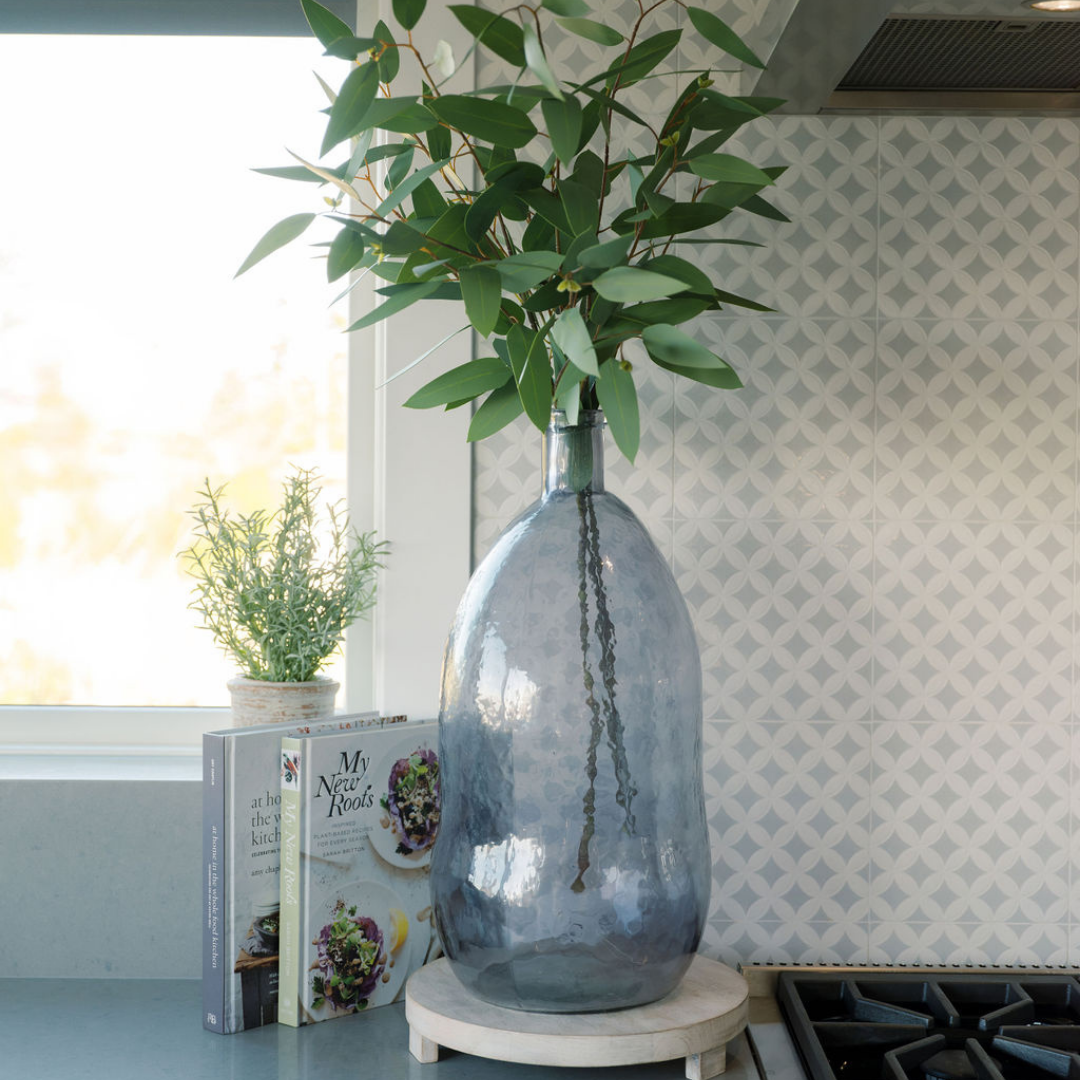 Hammered Glass Vase in Smoke