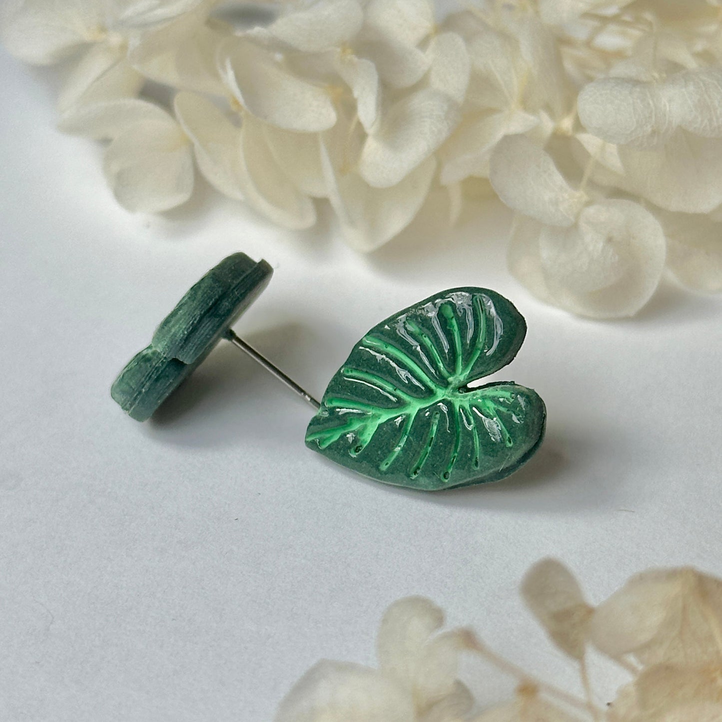 Philodendron Gloriosum Studs