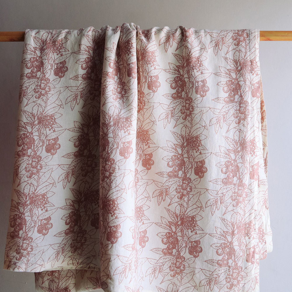 Red Berries Ivory Tablecloth
