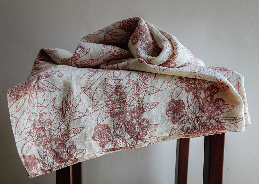 Red Berries Ivory Tablecloth
