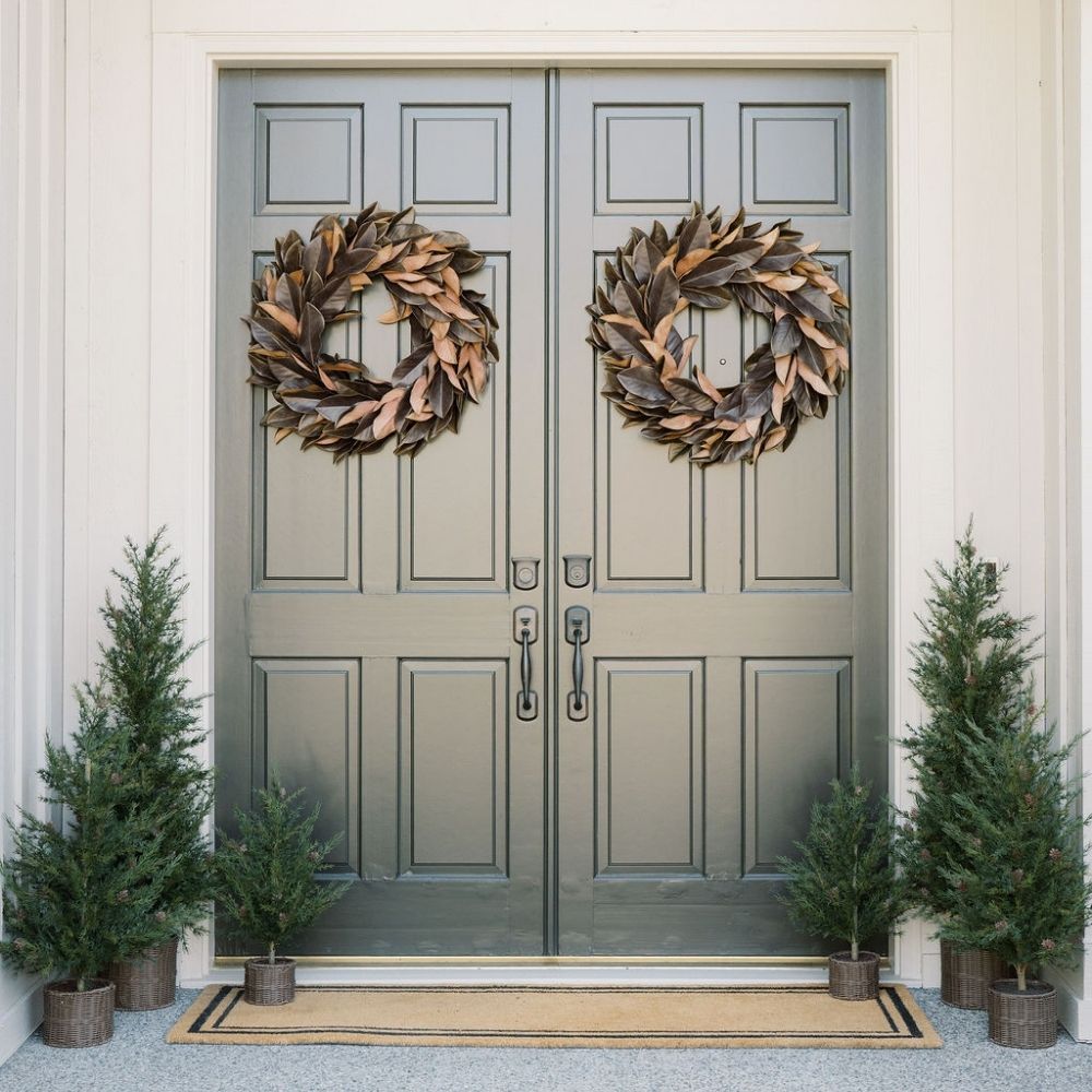 30" Faux Brown Magnolia Leaf Wreath