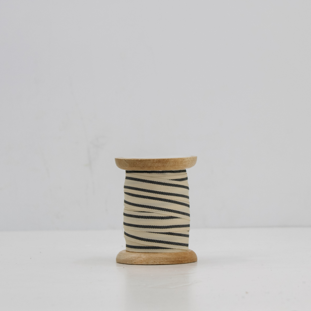 Ribbon in Cream and Black